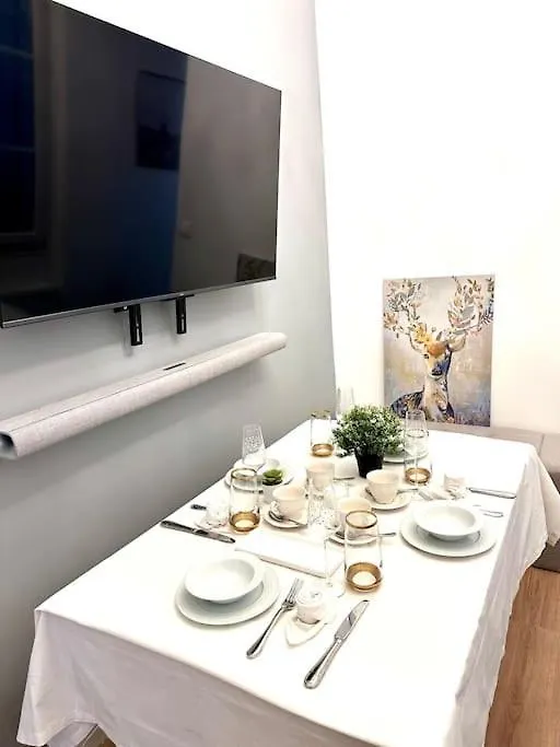 Appt Renove Proche Montmartre Gare Du Nord Et Est Apartment Paris 0*,  France
