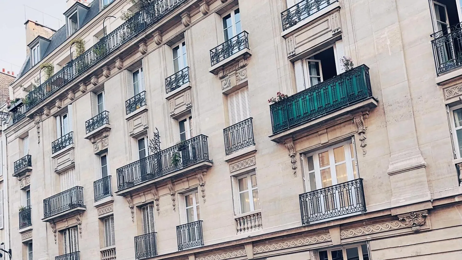 Appt Renove Proche Montmartre Gare Du Nord Et Est Apartment Paris